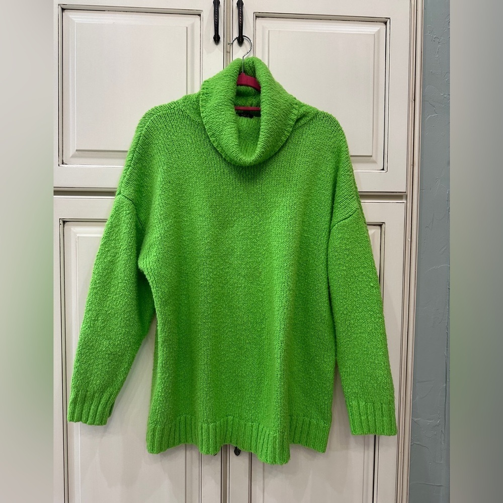 G.I.L.I. Green Cowl‎ Neck Sweater